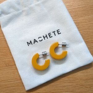 Machete muse hoops yellow ochre